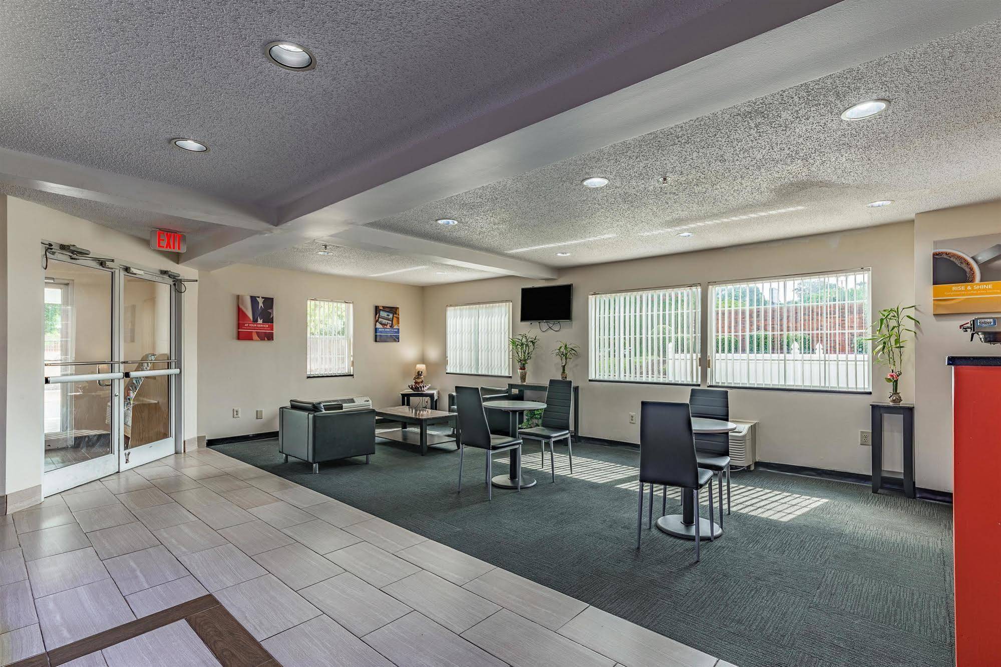 Motel 6-Charlotte, Nc - University Екстериор снимка