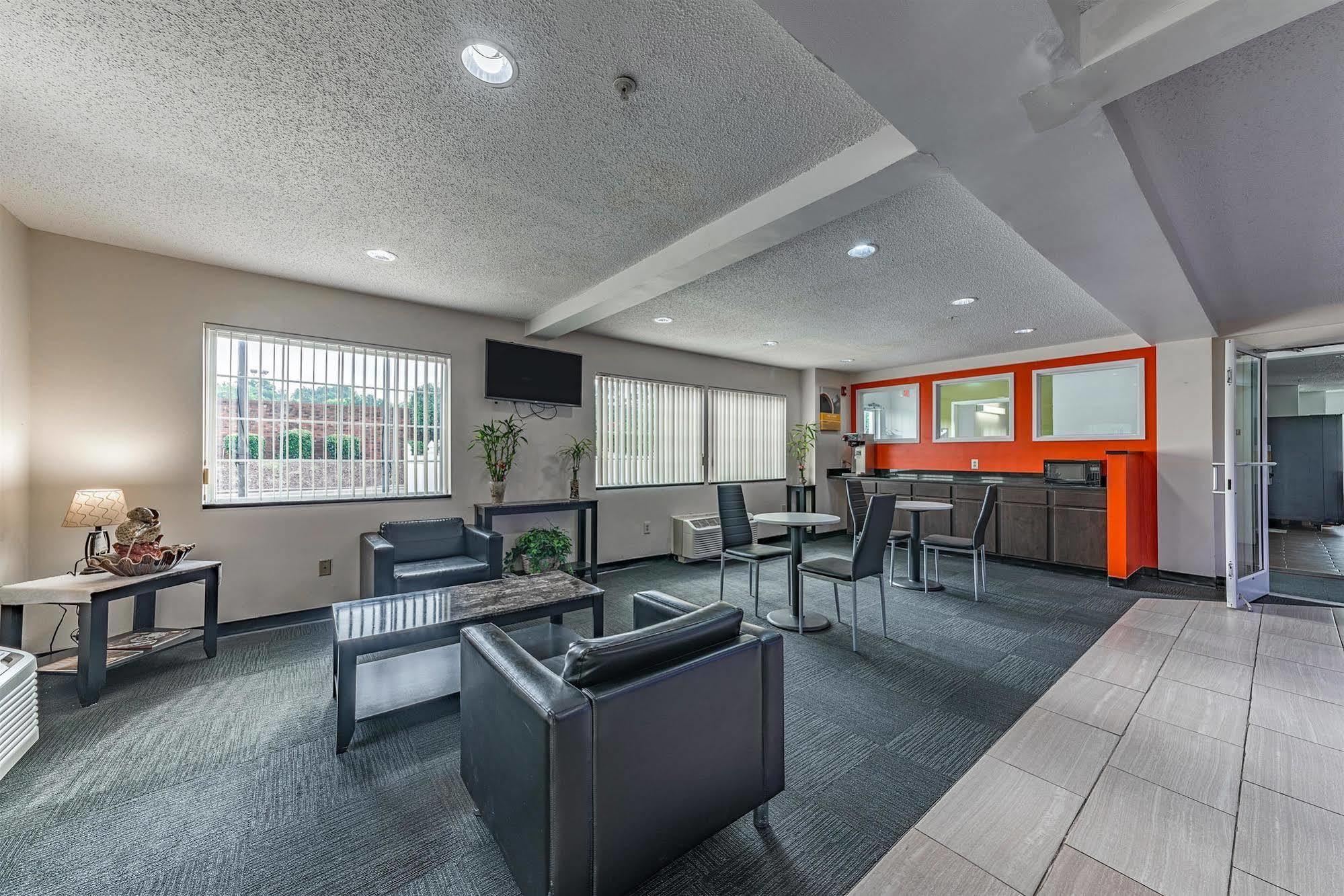 Motel 6-Charlotte, Nc - University Екстериор снимка