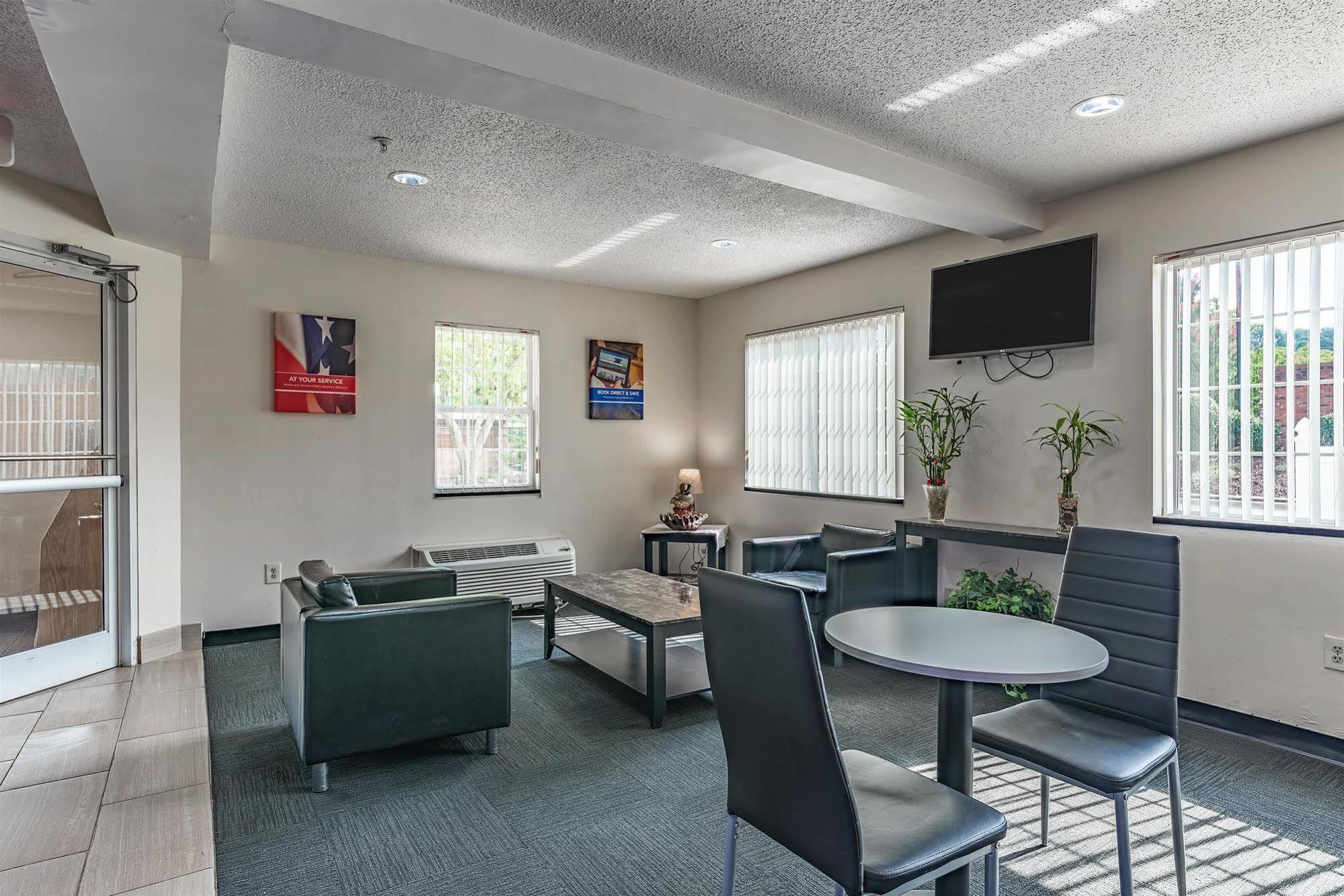 Motel 6-Charlotte, Nc - University Екстериор снимка